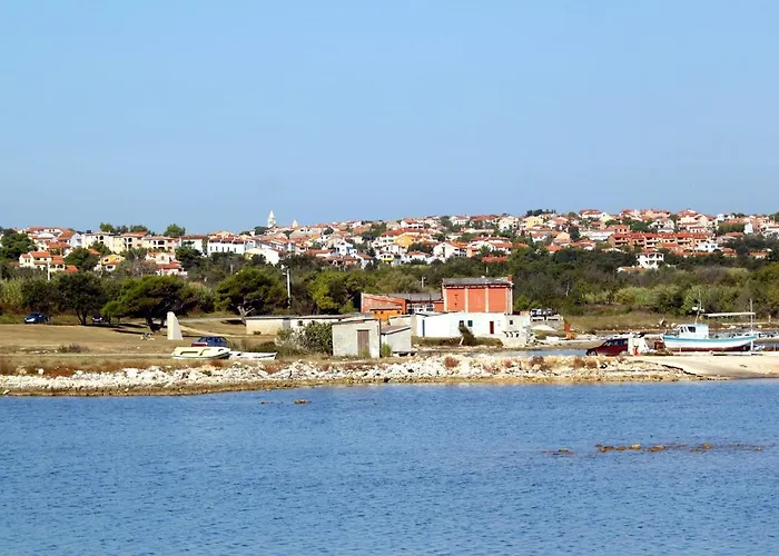 With A Parking Space Liznjan, Medulin - 7214