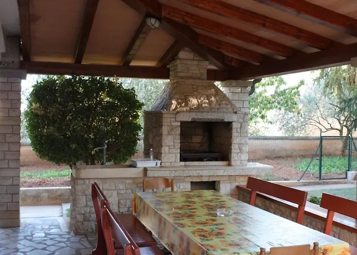 With A Parking Space Liznjan, Medulin - 7214 * Ližnjan