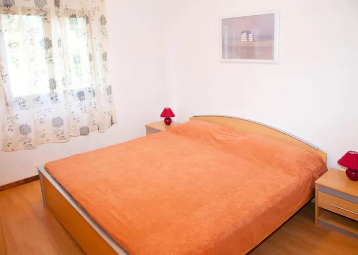 With A Parking Space Liznjan, Medulin - 7214