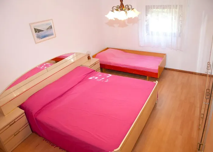 With A Parking Space Liznjan, Medulin - 7214 *